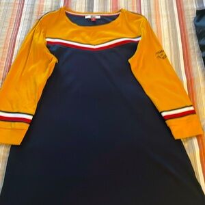 Women’s Tommy Hilfiger dress size Large. Gently used worn 1x